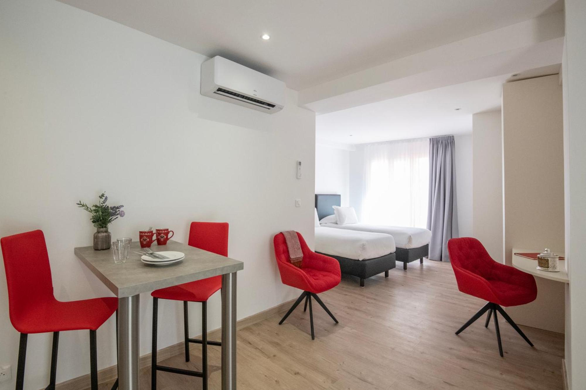 Appartements French Riviera Confidential Centre Ville Juan Les Pins Proche Des Plages Kamer foto