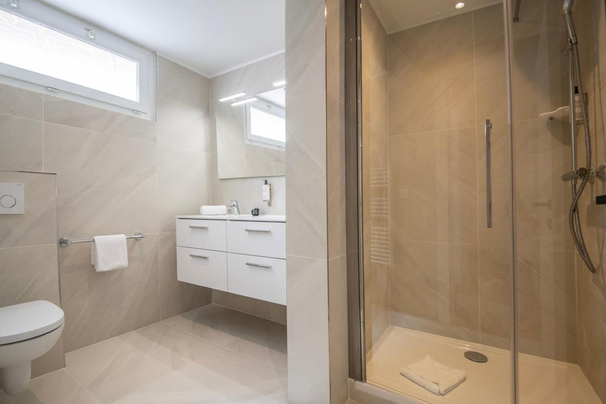 Appartements French Riviera Confidential Centre Ville Juan Les Pins Proche Des Plages Kamer foto
