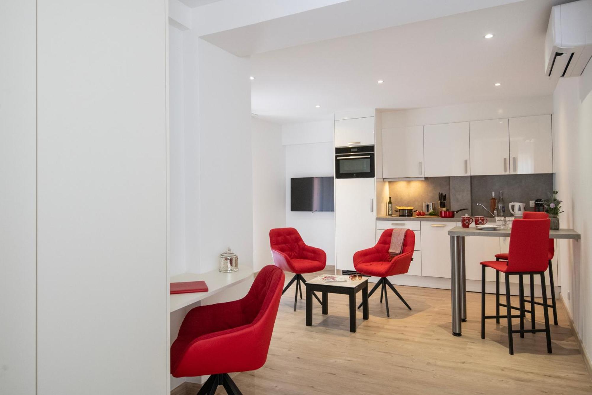 Appartements French Riviera Confidential Centre Ville Juan Les Pins Proche Des Plages Kamer foto